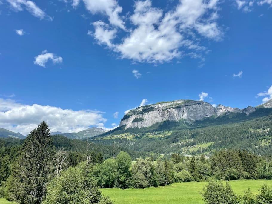 Swiss Chalet Near Flims Trin Bagian luar foto